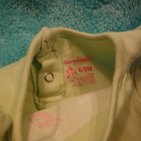 Garanimals 6/9M onsie giraffe - Picture 3 of 4